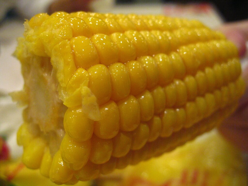 Original recipe corn is one of the best low-calorie KFC options to have